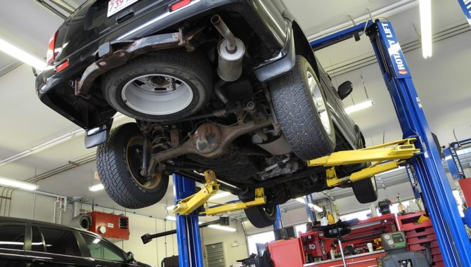 Tips for Choosing the Right Auto Body Shop
